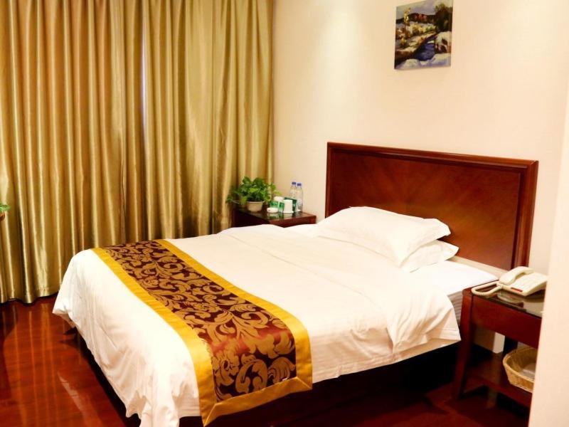 Greentree Inn Guiyang Court Street West Zhongshan Road Subway Station Business Hotel Exterior foto