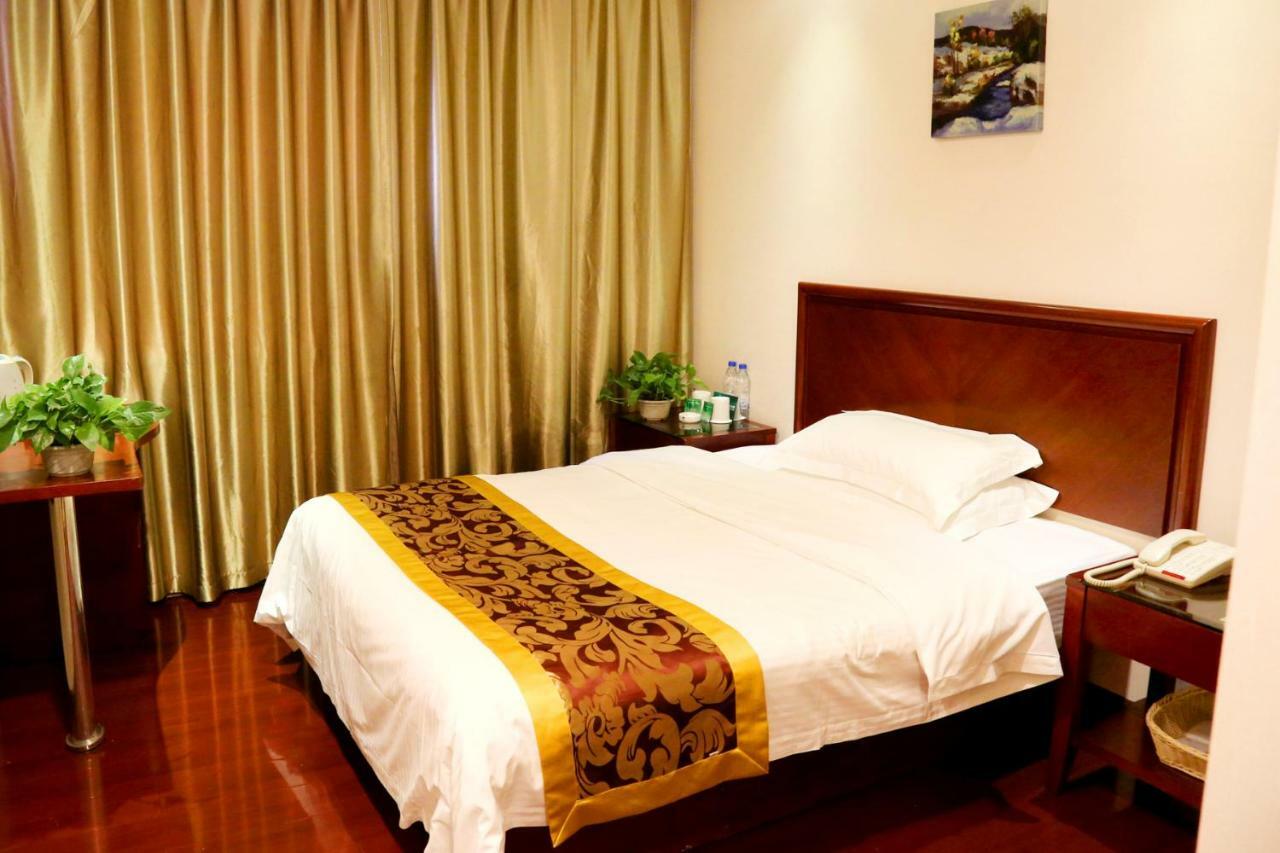 Greentree Inn Guiyang Court Street West Zhongshan Road Subway Station Business Hotel Exterior foto