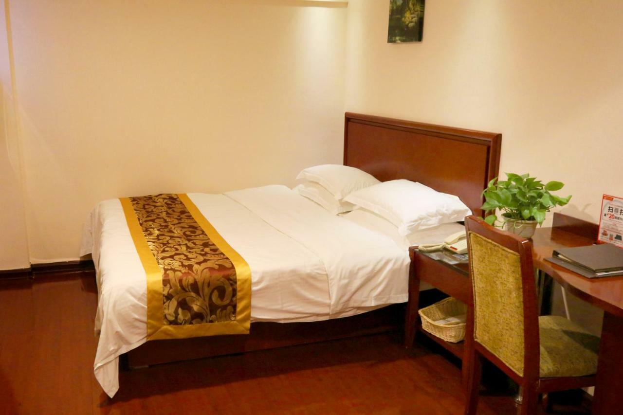 Greentree Inn Guiyang Court Street West Zhongshan Road Subway Station Business Hotel Exterior foto